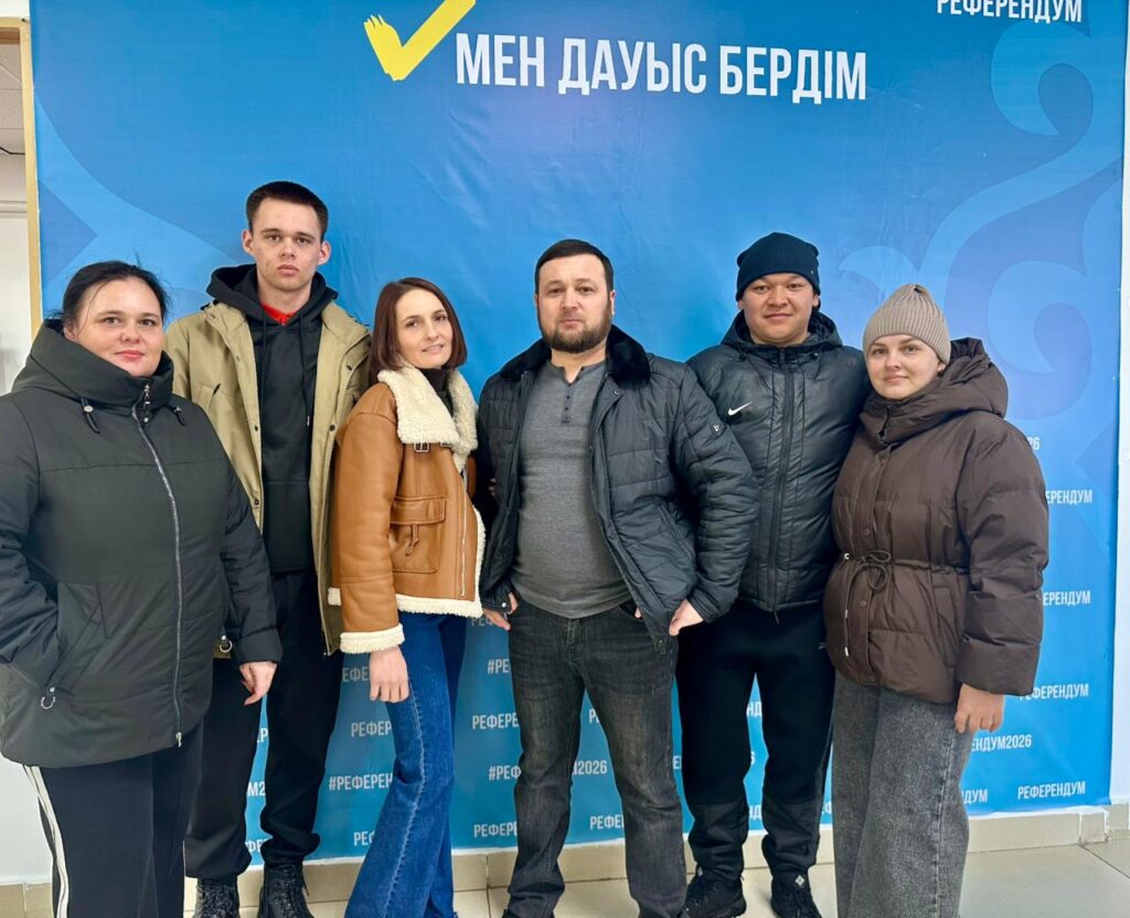 Связь поколений: многодетная семья Трапезниковых из Тимирязевского района проголосовала на референдуме