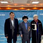 Семья старейшего избирателя пришла на референдум в районе им. Г. Мусрепова СКО