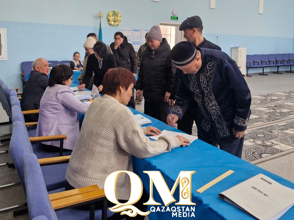 Труд и единство: семья Козбаевых проголосовала на референдуме в Есильском районе СКО