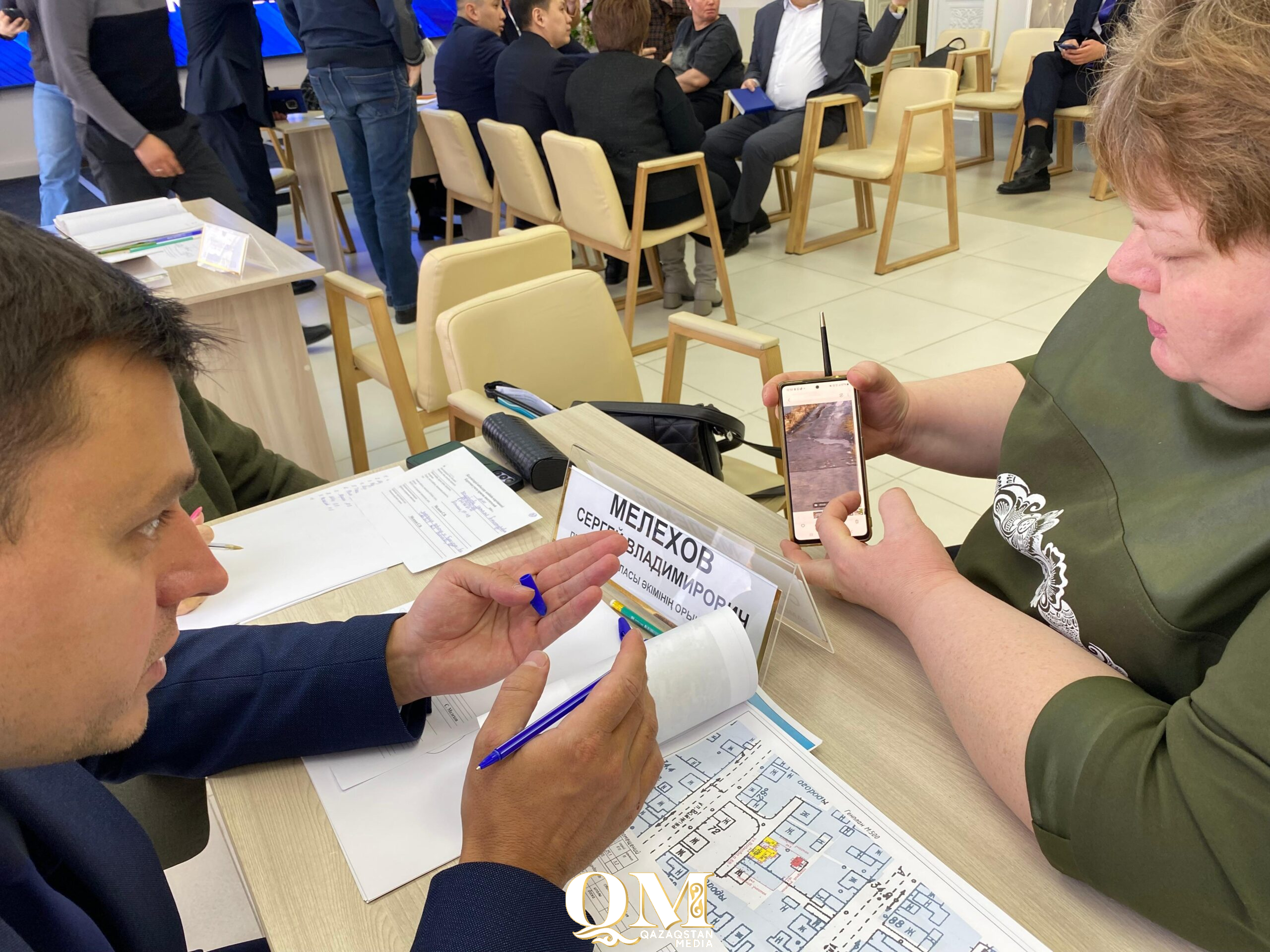 «Машины туда не заезжают»: в Рабочем поселке Петропавловска пообещали отсыпать проблемный участок улицы