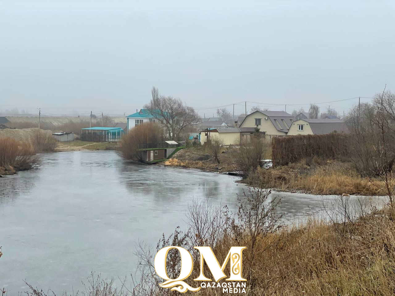 Не пройти, не проехать - дачники Петропавловска оказались в ловушке перед паводком