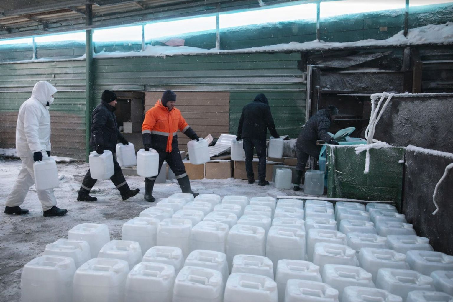 600 тысяч доз мефедрона на 5 млрд тенге: крупную наркосеть накрыли благодаря полицейским СКО