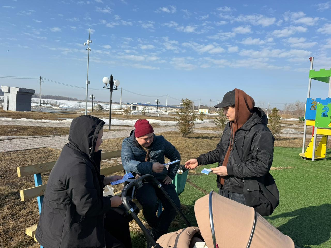 Акцию «Осторожно, тонкий лед!» провели на озере Пестром в Петропавловске