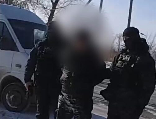 Привез «на пробу». Курьера с особо крупной партией синтетики задержали полицейские в Петропавловске