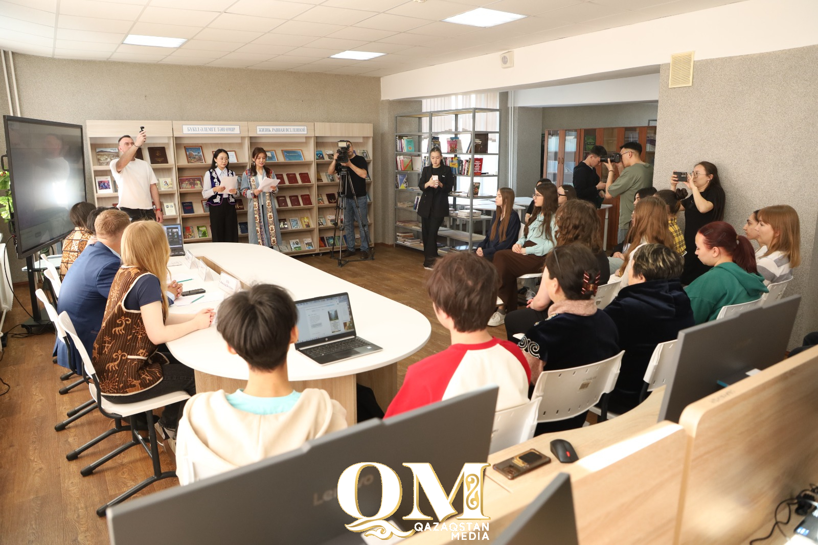 Петропавлда «Бір ел - бір кітап» акциясы аясында жиын өтті