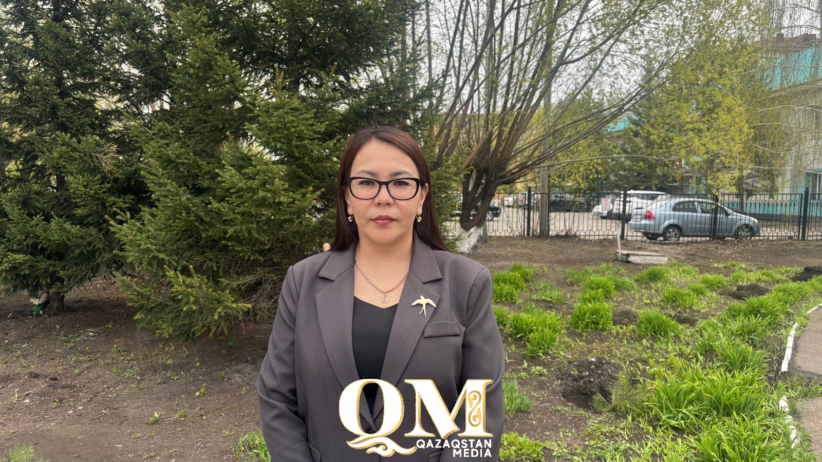 СҚО-да мектеп бітіруші түлектер ағаш отырғызды