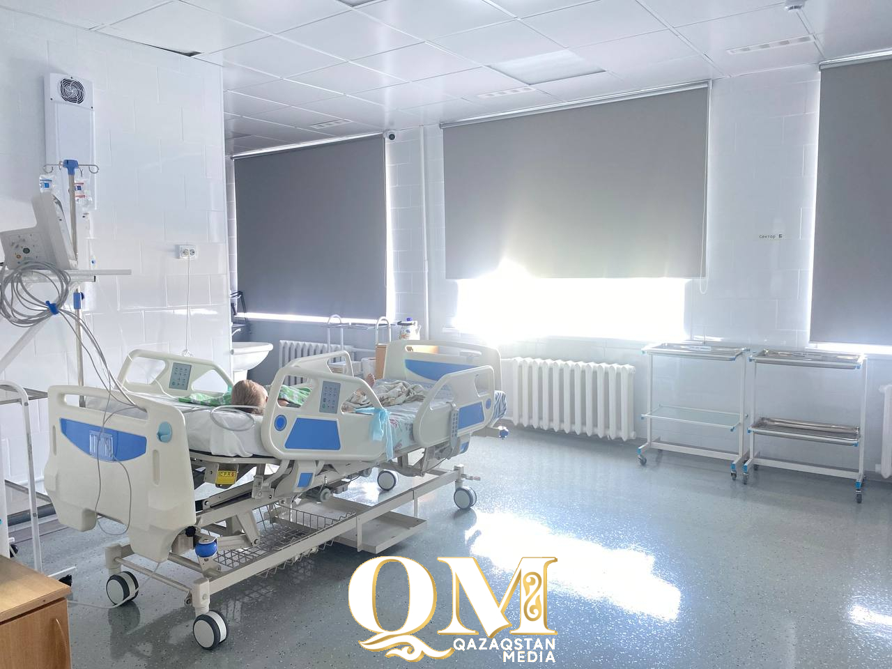 Малыш выпал из окна второго этажа в Петропавловске