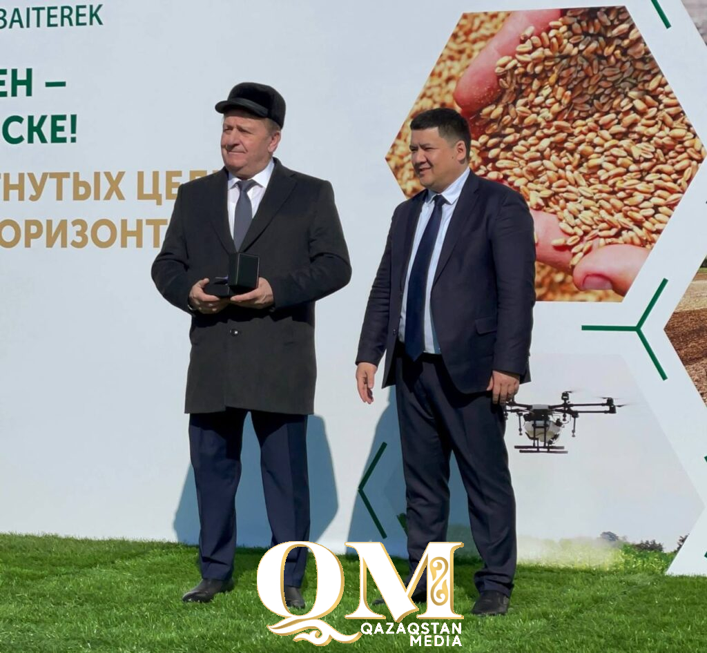 Ключи от современной сельхозтехники вручили североказахстанским аграриям