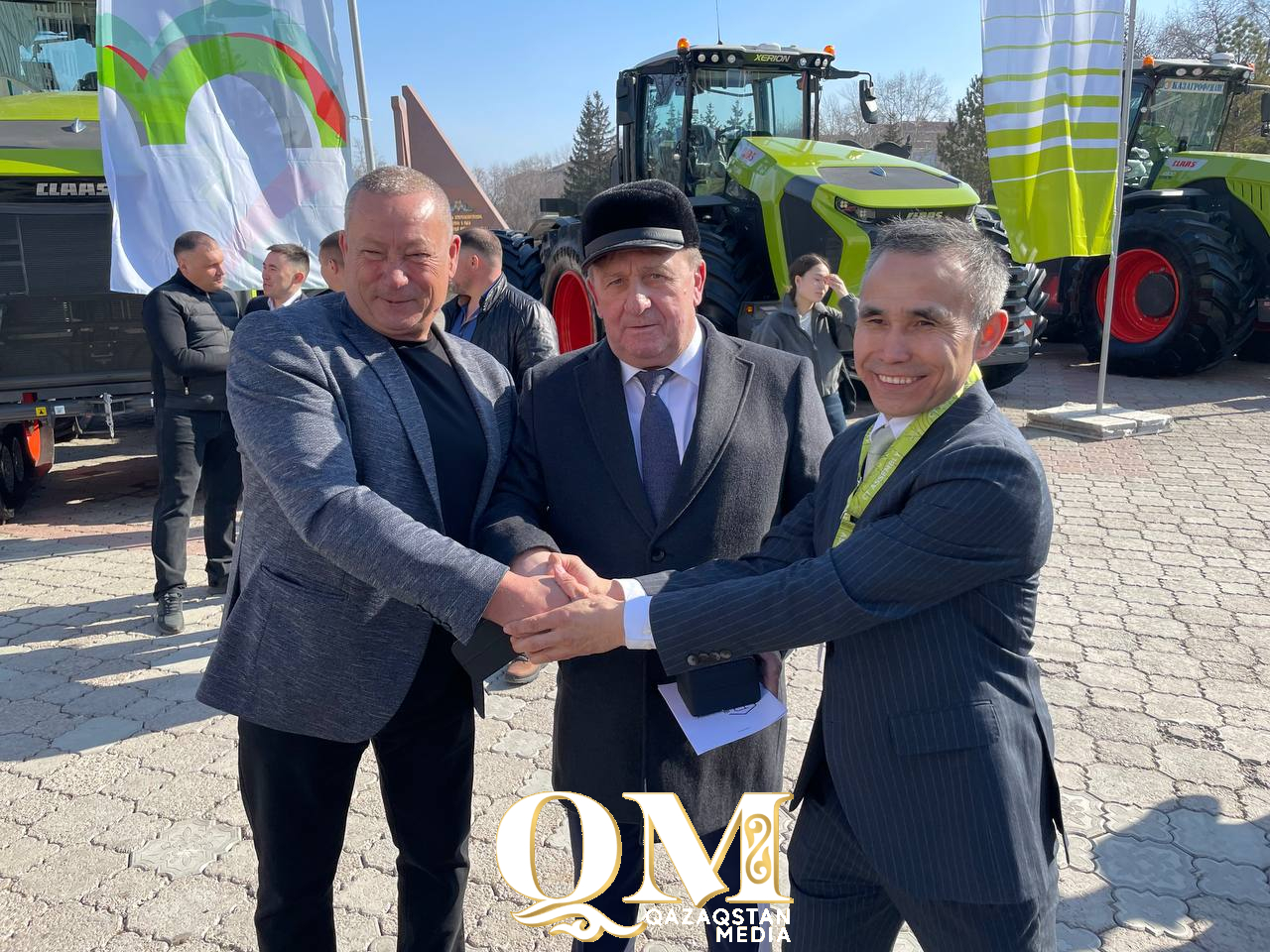 Ключи от современной сельхозтехники вручили североказахстанским аграриям