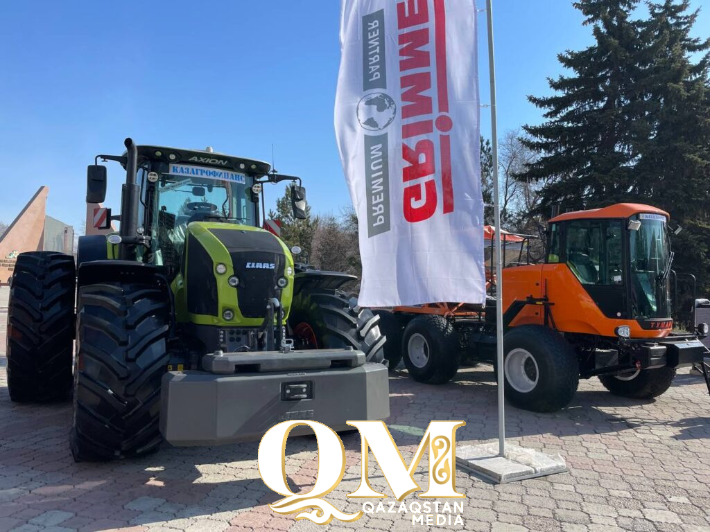 Ключи от современной сельхозтехники вручили североказахстанским аграриям