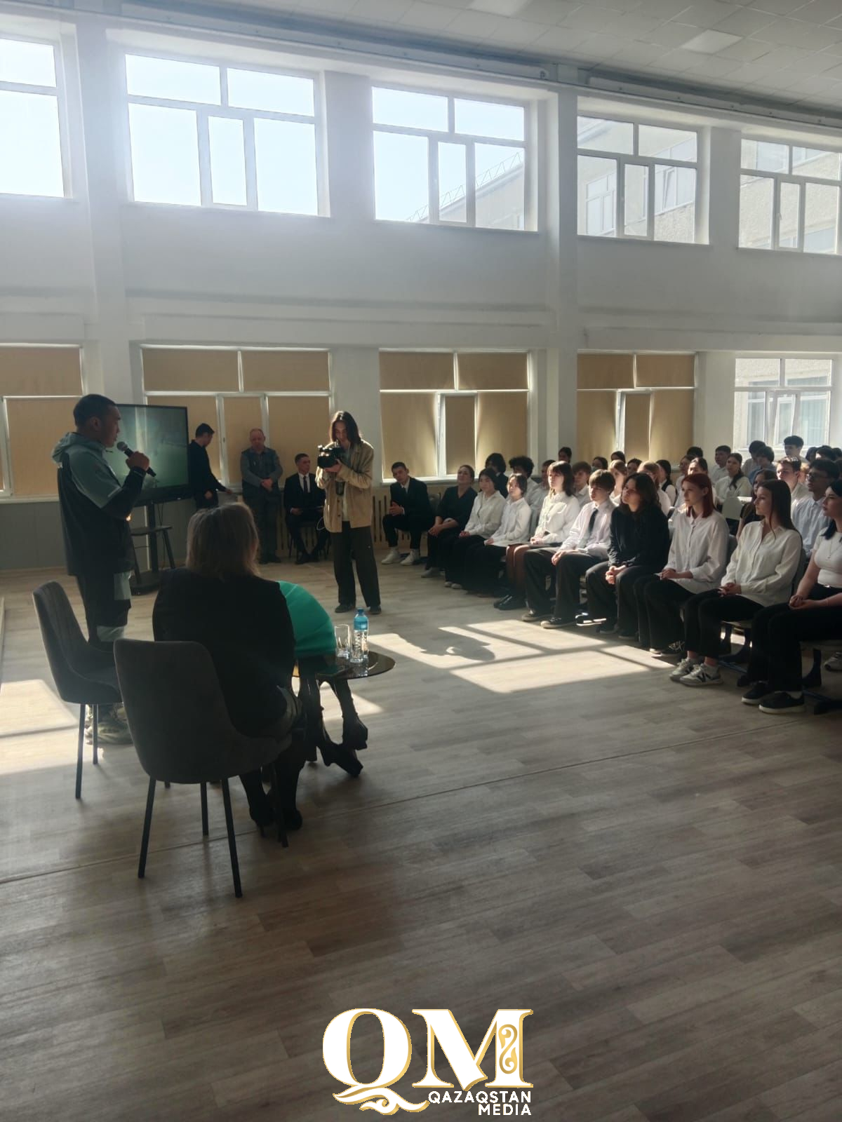 Ел мерейін асырған спортшы – жастарға үлгі. Қысқы Паралимпиада чемпионы Ербол Хамитов Ахмет Байтұрсынұлы атындағы №9 орта мектептің оқушыларымен кездесті