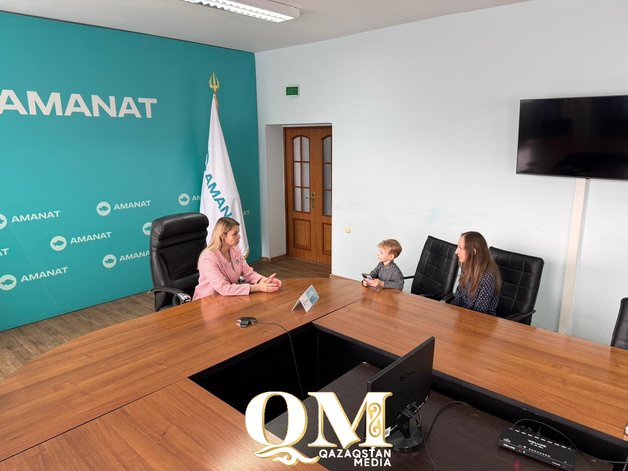 Петропавлда партияның көмегімен жеткіншекке медициналық жабдық сатып алынды