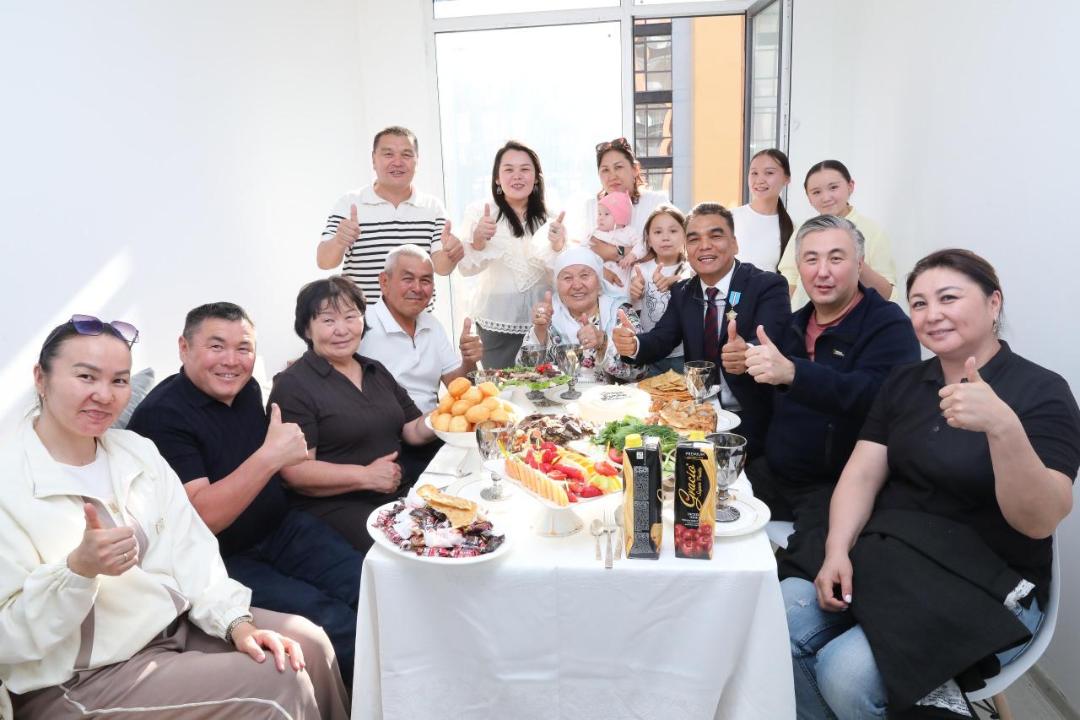 Молодые ученые заселились в квартиры, врученные президентом