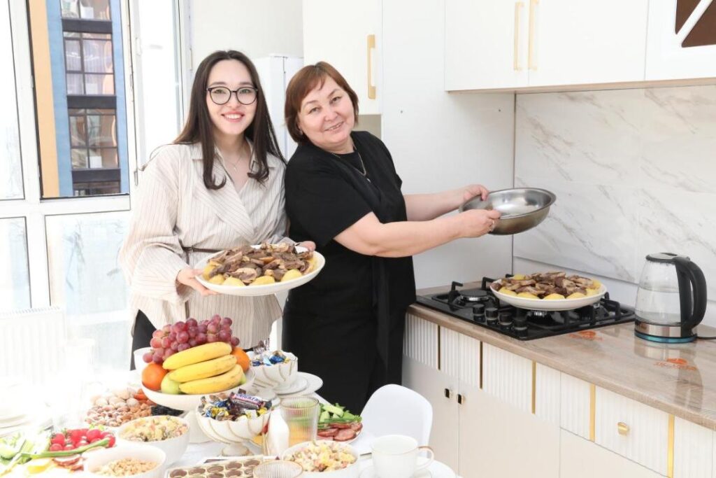 Молодые ученые заселились в квартиры, врученные президентом