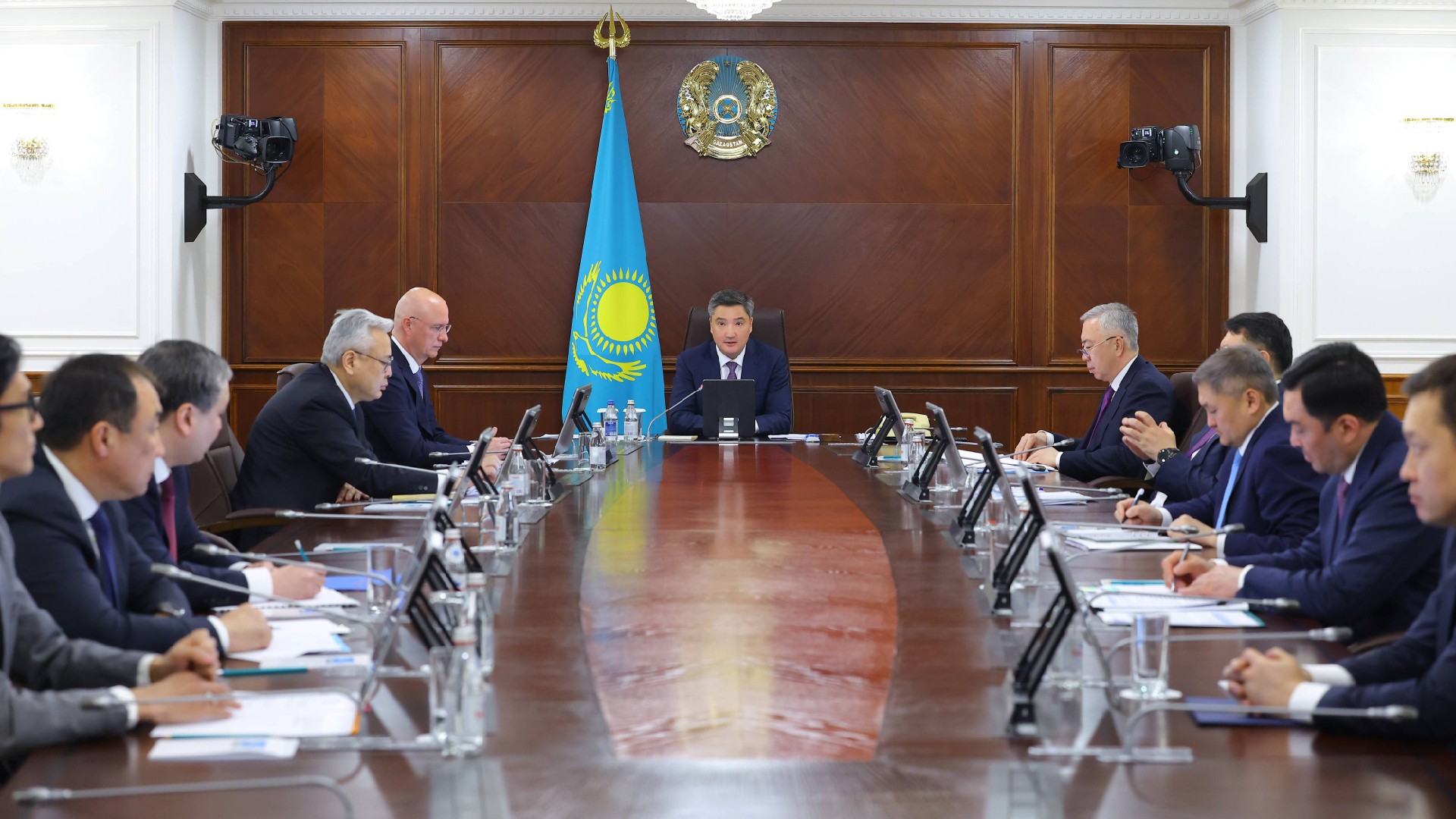 Общенациональная стратегия масштабной цифровизации «Digital Qazaqstan»: в Правительстве рассмотрен вопрос внедрения ИИ в отраслях экономики