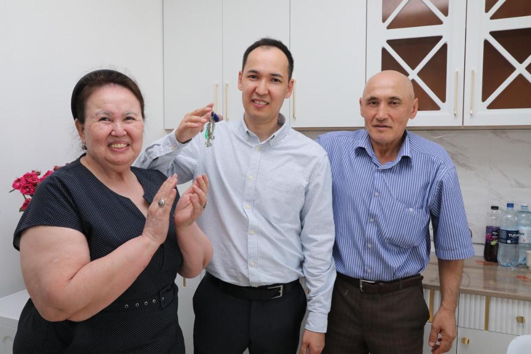 Президент табыстаған пәтерлерге жас ғалымдар қоныстанды