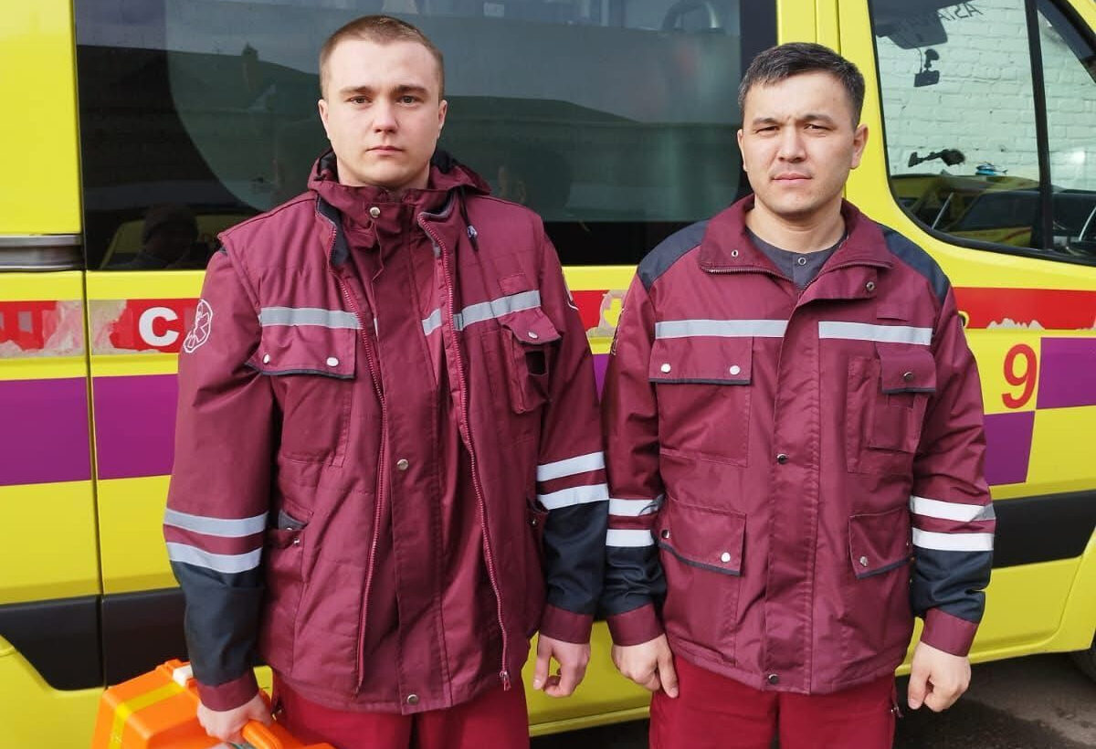 Сердце остановилось в машине скорой помощи - врачи спасли жителя Петропавловска