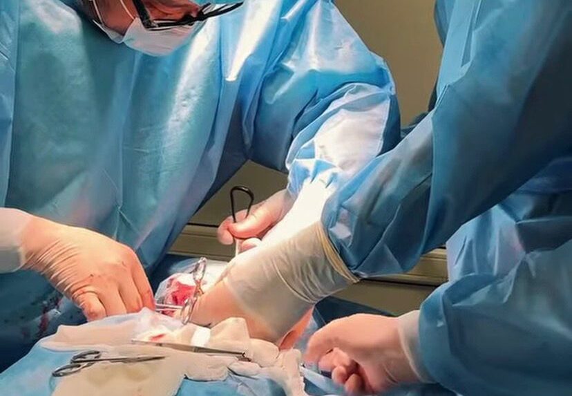 Полтора года «выращивал» опухоль: врачи Петропавловска спасли пенсионера