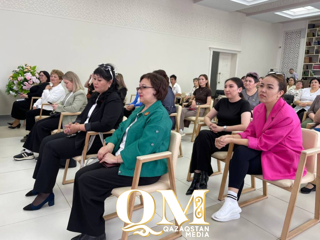 Получили награды и обсудили нейросети библиотекари в СКО 