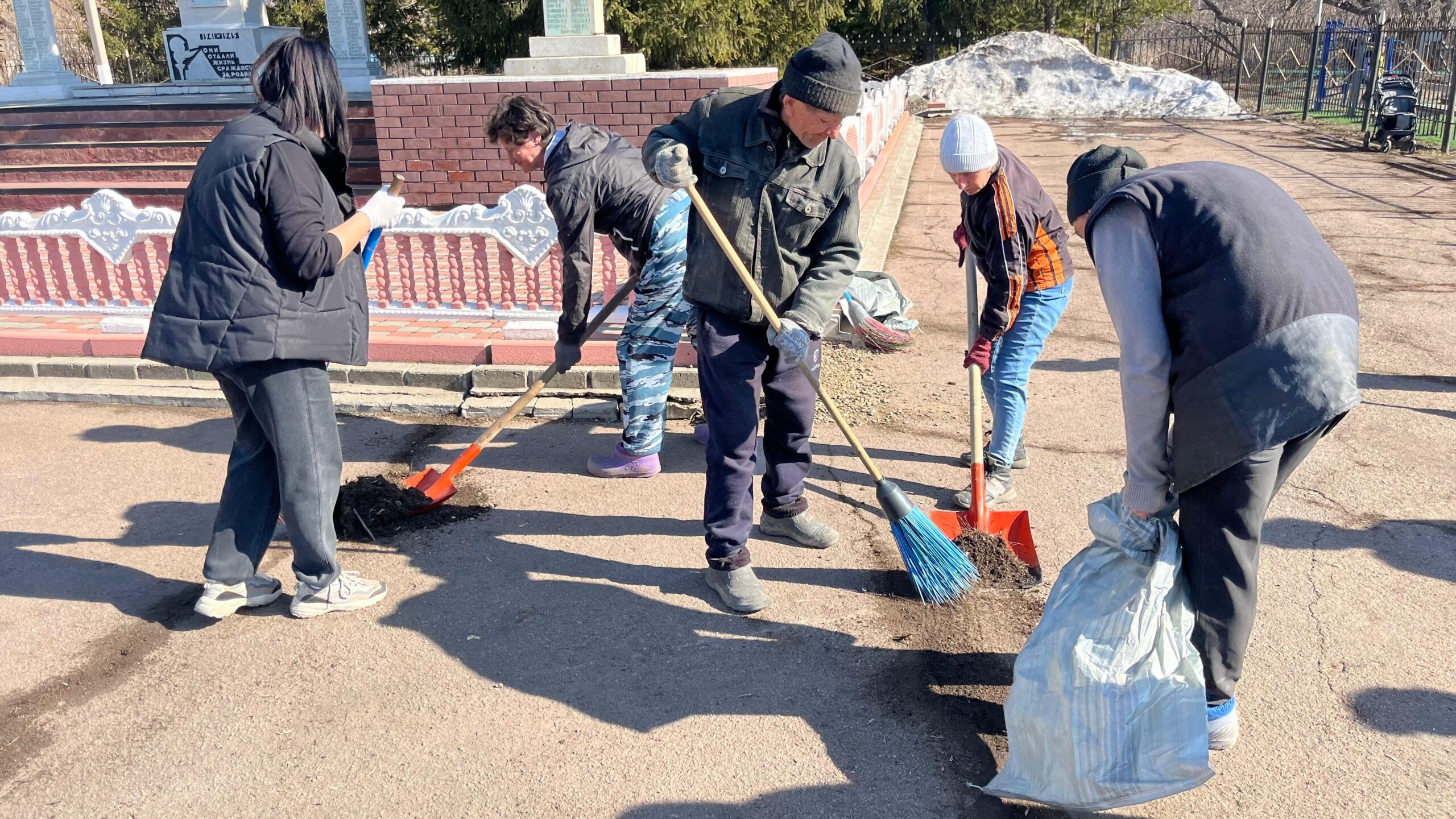 Чистый четверг объединил жителей Рузаевского сельского округа района им. Г. Мусрепова СКО