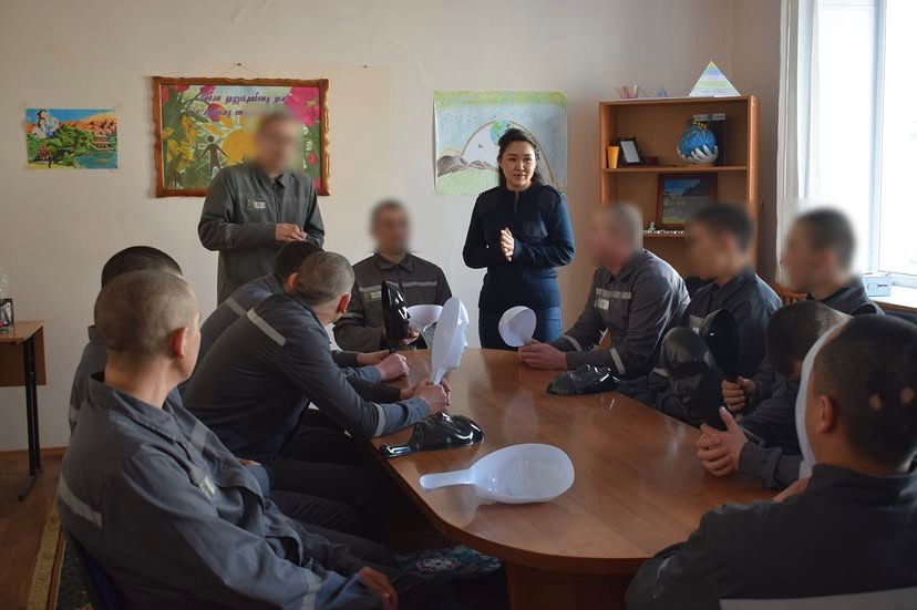 Сыщики за решеткой – в мужской колонии Петропавловска искали «мафию»