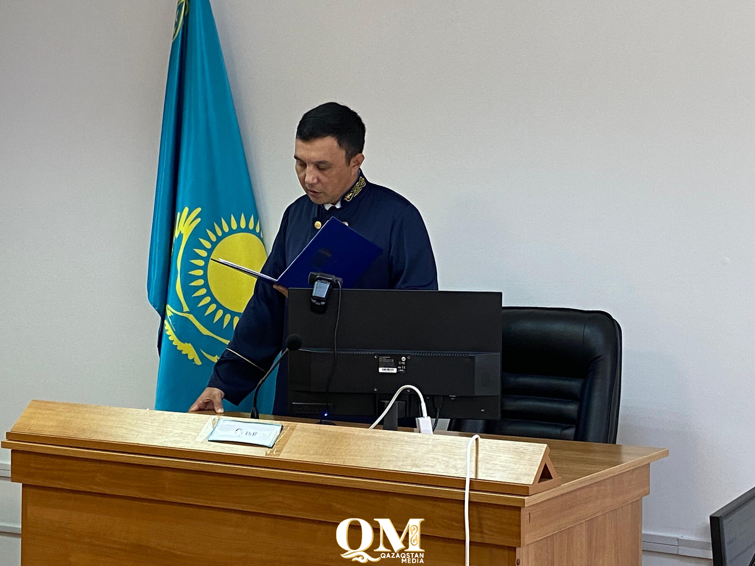 Таксист ограбил продуктовый магазин в Петропавловске и получил срок