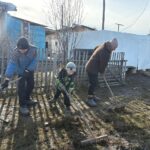 Семейный субботник прошел в Мамлютке в Северо-Казахстанской области