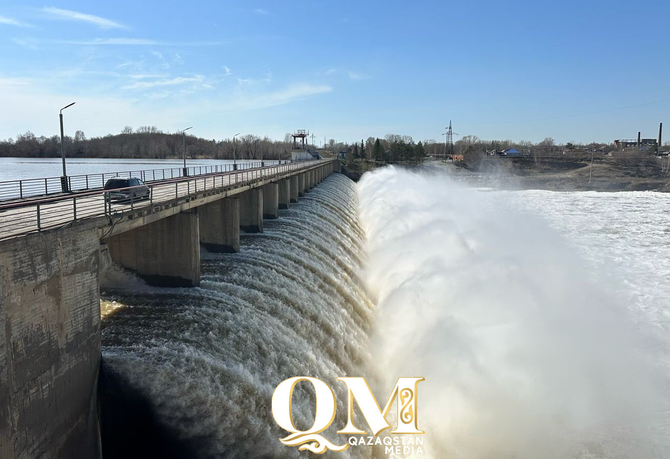 Вторая волна паводка пошла: Сергеевское водохранилище снова набирает воду в СКО