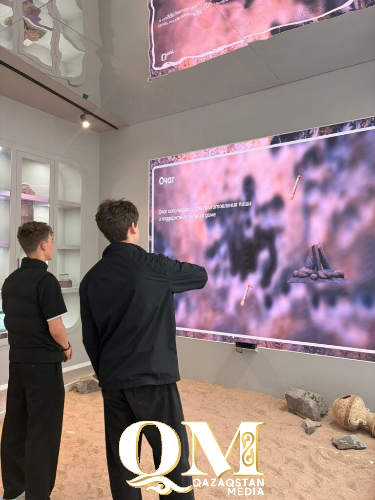 Цифровой музей показали школьникам в селе на севере Казахстана 