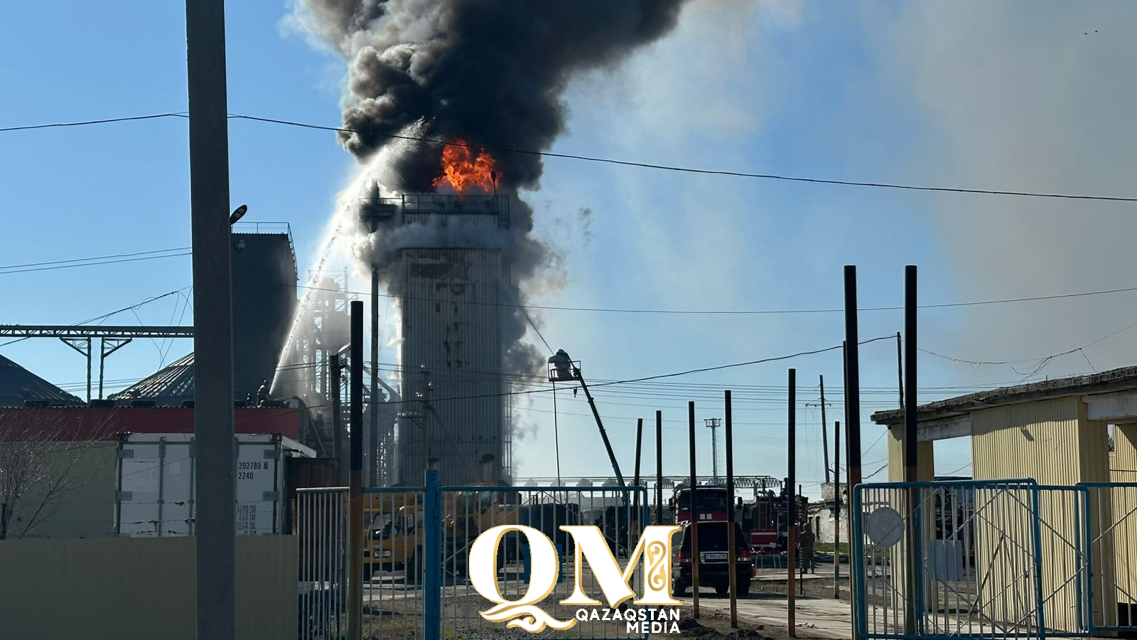 Ғ.Мүсірепов ауданындағы «МаслоДел» ЖШС-дегі өртті сөндіруге бірнеше ауданнан көмек келді