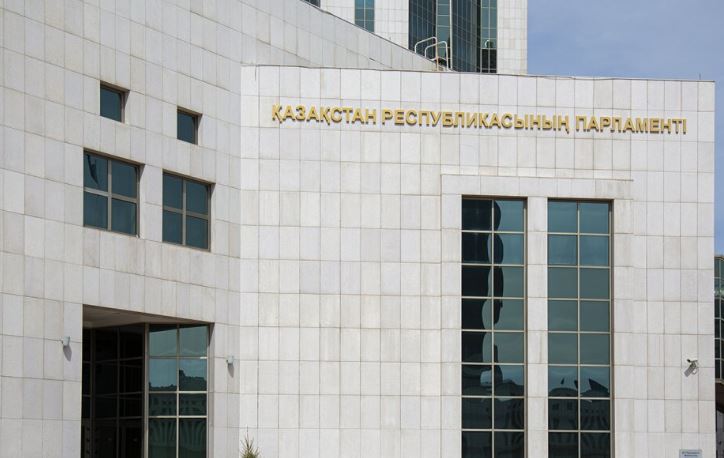 В Казахстане закрепили статус Курултая