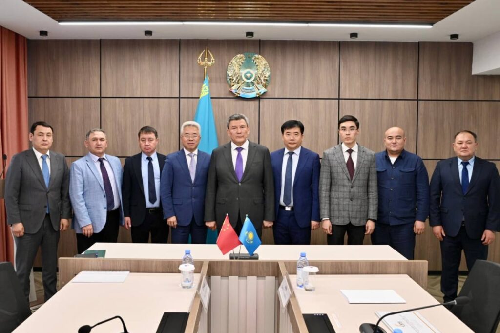 Гигантский завод построят китайские бизнесмены на севере Казахстана 