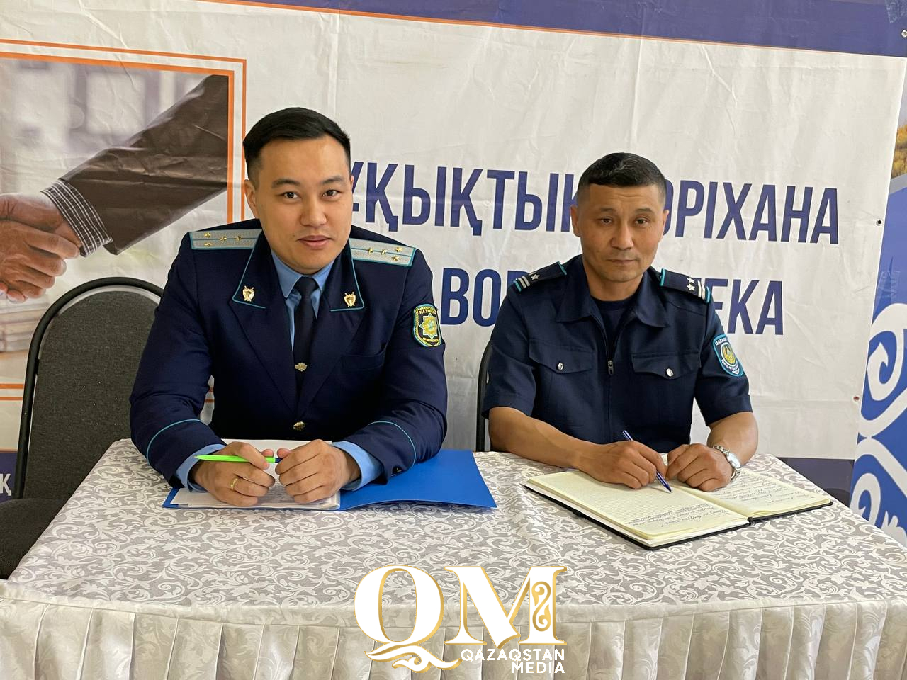 Проблемы с документами, дорогами и бездомными собаками решают с помощью «Правовой аптеки» в Кызылжарском районе