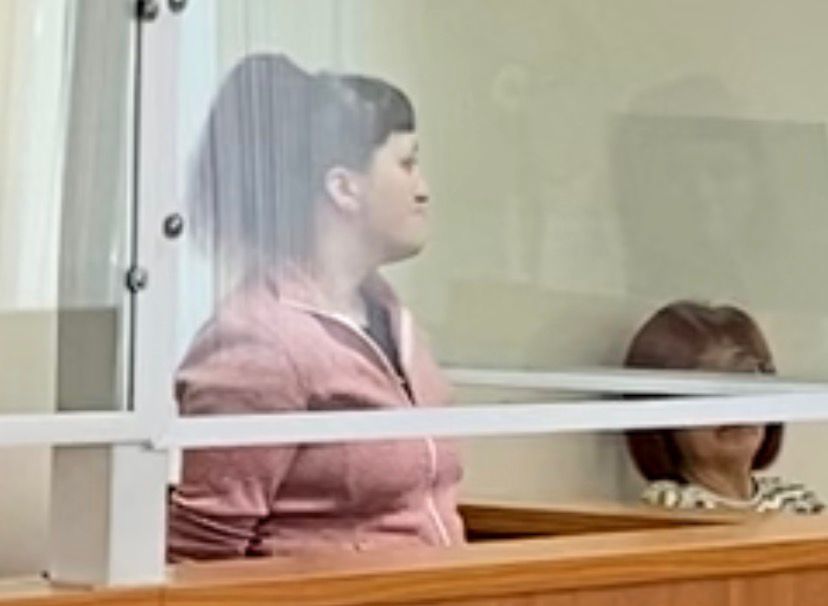 Сгорела за диваном пока мать пила с друзьями – 1,5 года колонии получила жительница СКО