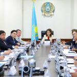 Үкіметте мемлекеттік тіл саясатын жүзеге асыру жөніндегі комиссияның отырысы өтті