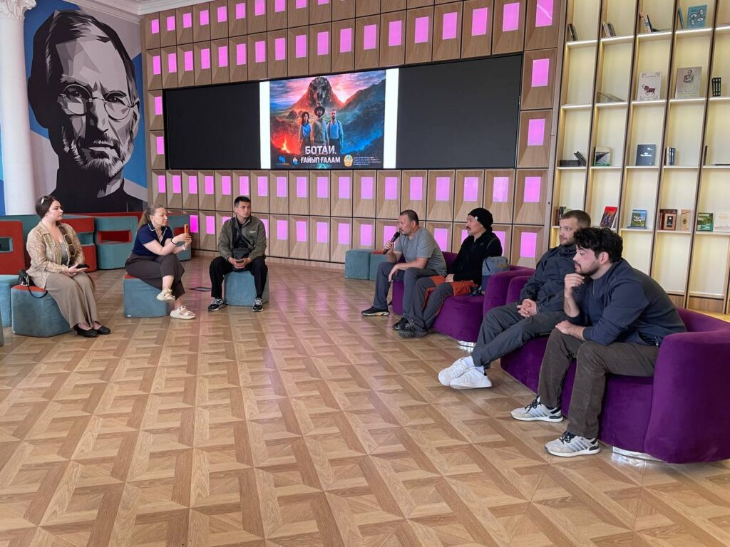 Экшен, тайны энеолита и трюки без страховки: Петропавловск превратился в съемочную площадку