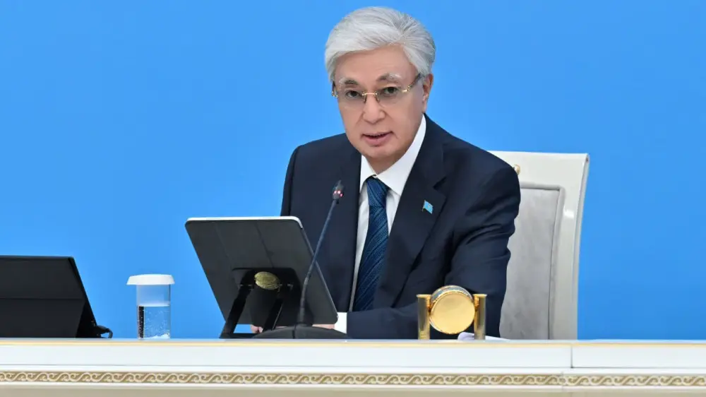Курултай получил широкие полномочия: Токаев подписал пять конституционных законов