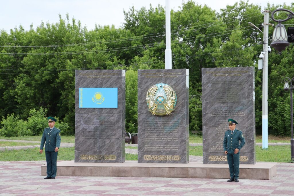 День государственных символов отметили в Жамбылском районе СКО