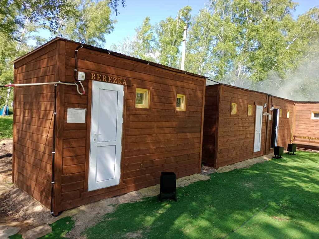 С фейерверком и флешмобами открыли сезон в детском центре «Березка» в районе М. Жумабаева