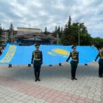 Енді Мемлекеттік Туды тұрғын үйлер мен балкондарға ілуге болады