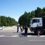 На 10 суток арестовали владельца грузовиков, несколько дней стоявших на трассе возле Петропавловска