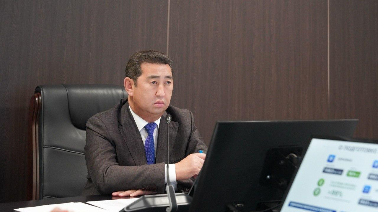 Айдарбек Сапаров потребовал ускорить развитие животноводства в регионах