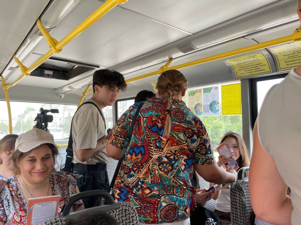 Необычную акцию по поиску работы провели в Петропавловске