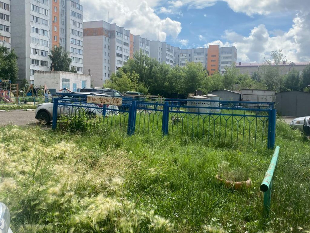 «Пожарная не смогла проехать», - жители Петропавловска пожаловались на распроданную дворовую землю