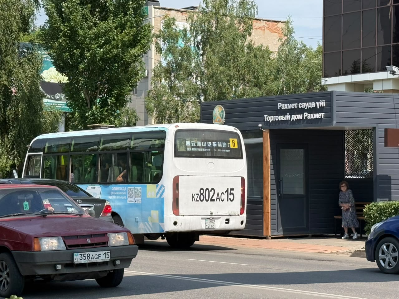 «Шестерка — это боль»: жители Петропавловска пожаловались акиму на грязные автобусы и нехватку рейсов