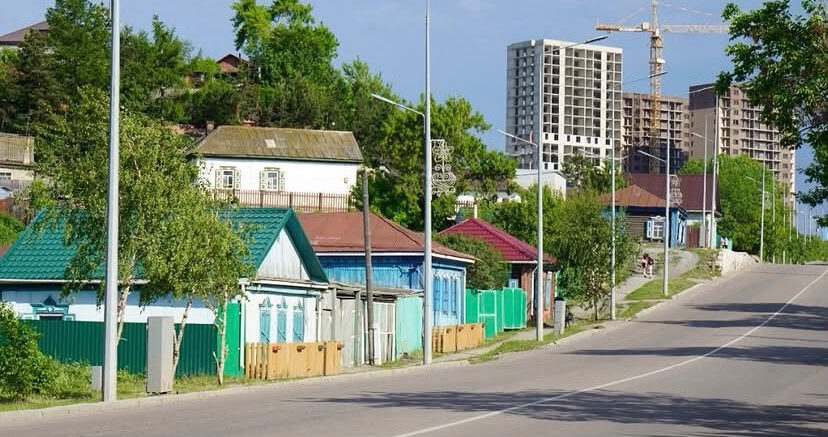 Нарисовали «зебру», но проблему не решили - жители Петропавловска опасаются новых ДТП на проблемном участке