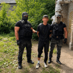 Столичного курьера задержали в крупной партией синтетики в центре Петропавловска