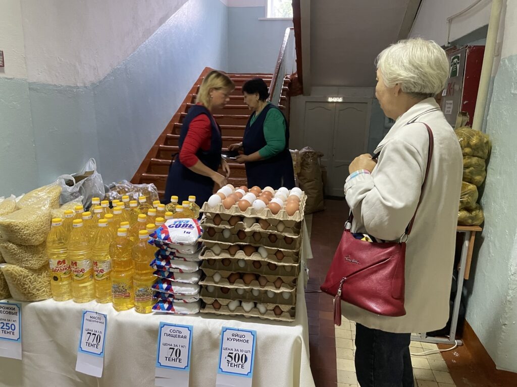Выгодные покупки могут делать жители Петропавловска на участках для голосования 