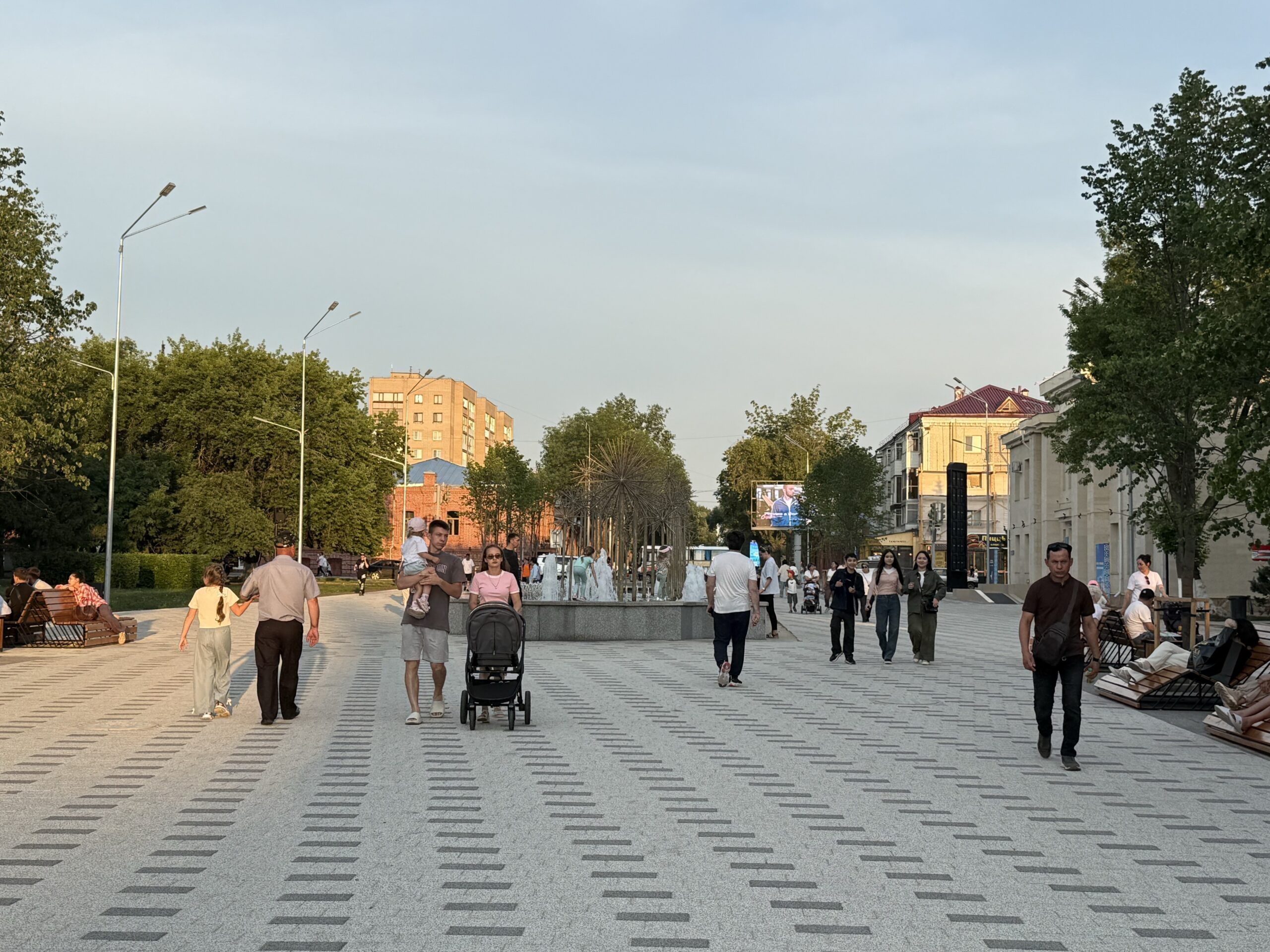 Квартиры в рассрочку и зарплаты в полмиллиона предлагают переселенцам в СКО