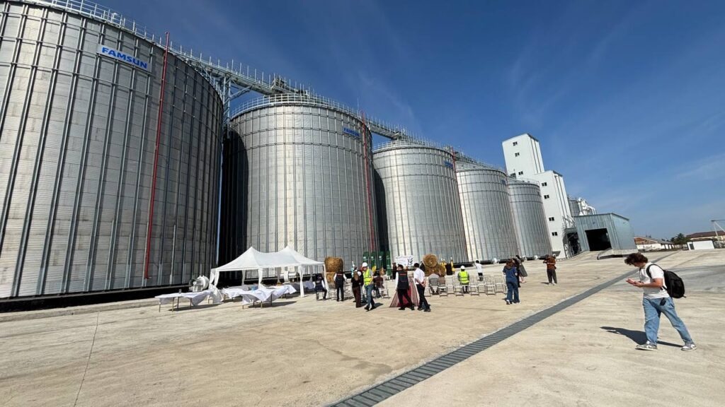 Современный элеватор на 30 тысяч тонн открыли в Жамбылском районе СКО